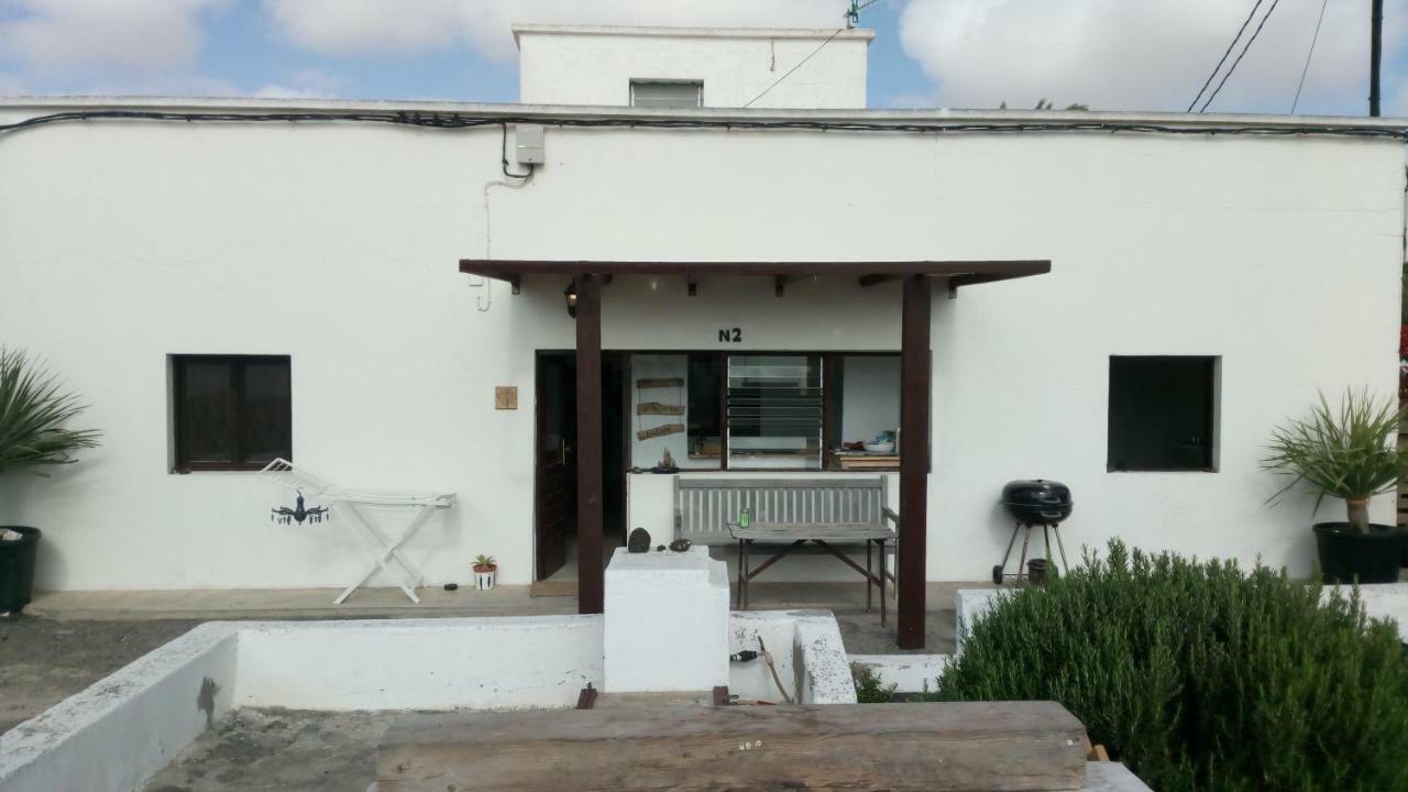 Гостевой дом Joyhouse Тегисе Экстерьер фото
